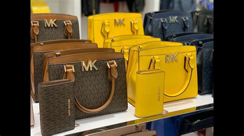 michael kors outlet philadelphia|michael kors luggage clearance.